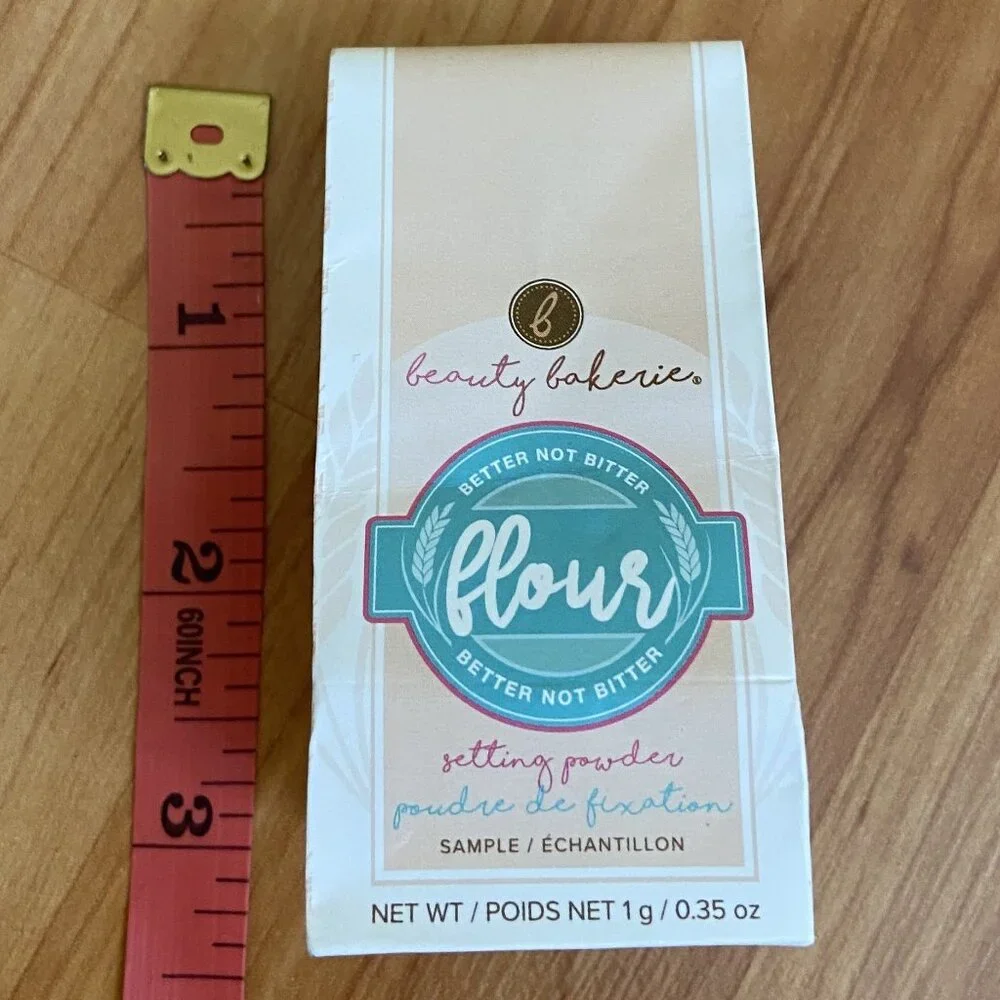 Beauty Bakerie setting powder deluxe sample 1 g / .35 oz